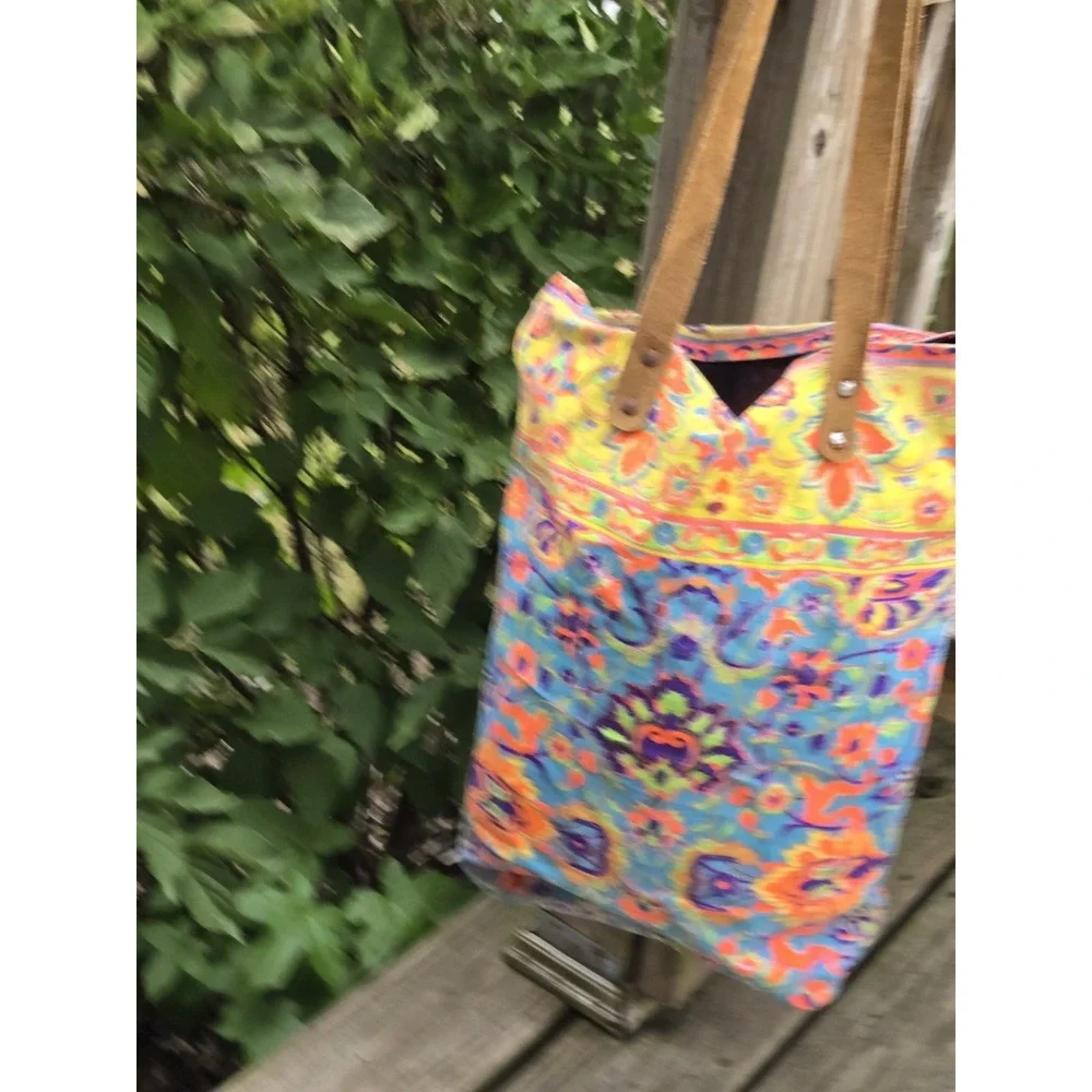 Roberta‎ Roller Rabbit Printed Canvas Tote Bag Floral Medium